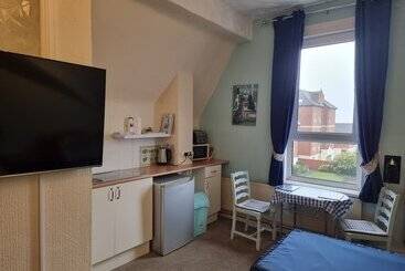 تختخواب و صبحانه Cumbria Guest House