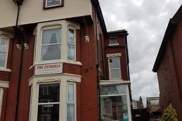 تختخواب و صبحانه Cumbria Guest House