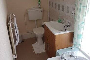 تختخواب و صبحانه Cumbria Guest House
