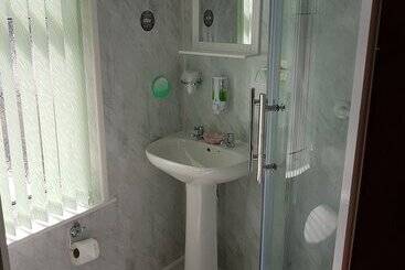 تختخواب و صبحانه Cumbria Guest House