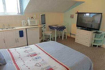 تختخواب و صبحانه Cumbria Guest House