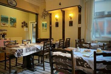تختخواب و صبحانه Cumbria Guest House