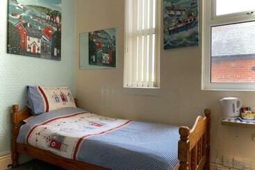 تختخواب و صبحانه Cumbria Guest House