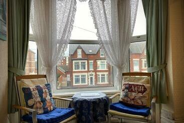 تختخواب و صبحانه Cumbria Guest House