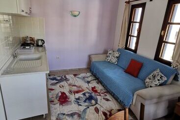 Derin Suite