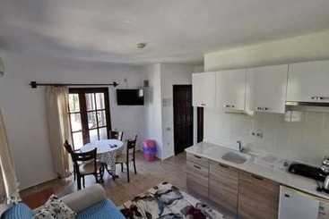 Derin Suite