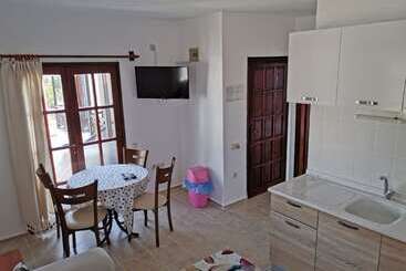 Derin Suite