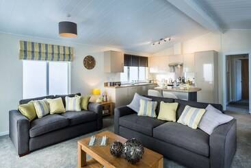 هتل King S Lynn Caravan & Camping Park
