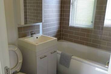 هتل King S Lynn Caravan & Camping Park