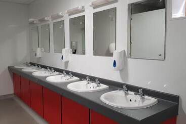هتل King S Lynn Caravan & Camping Park