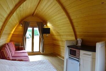 هتل King S Lynn Caravan & Camping Park