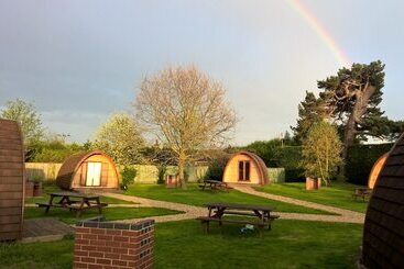 هتل King S Lynn Caravan & Camping Park