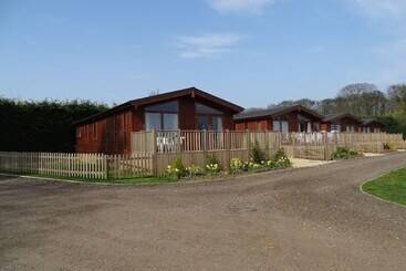هتل King S Lynn Caravan & Camping Park