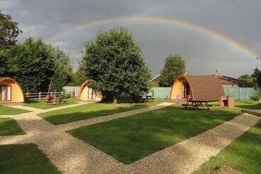 هتل King S Lynn Caravan & Camping Park