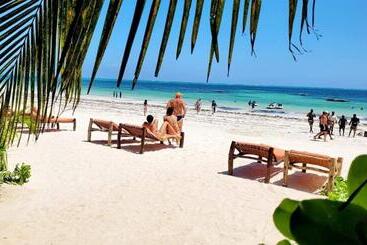 هتل Sipano Beach Lodge Kiwengwa