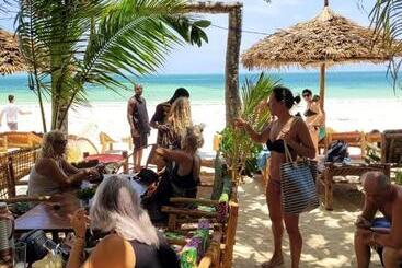 هتل Sipano Beach Lodge Kiwengwa