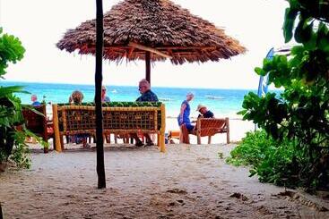 هتل Sipano Beach Lodge Kiwengwa