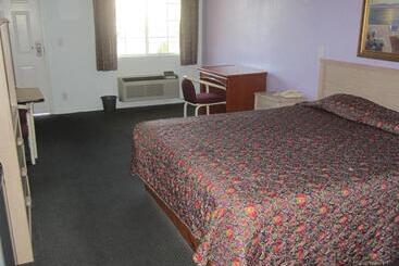هتل Starlight Inn, Valley Blvd   Downtown La