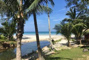 هتل The Sunshine Resort
