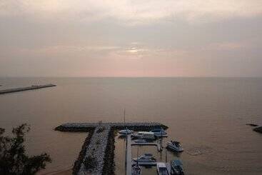 هتل Worita Cove