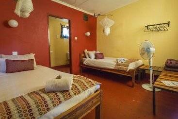 Jollyboys Camp   Hostel
