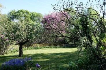 پانسیون Les Jardins De Camelot