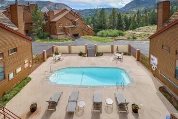Aspen Creek By 101 Great Escapes