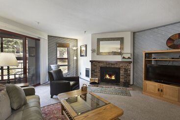 Aspen Creek By 101 Great Escapes