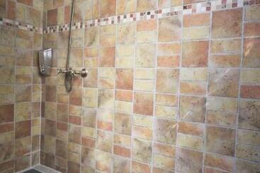 تختخواب و صبحانه Villa Artemia