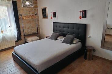 تختخواب و صبحانه Villa Artemia