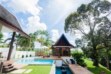 Жильё для туристов De Chom Villa