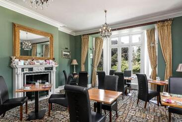 Ffarm Country House