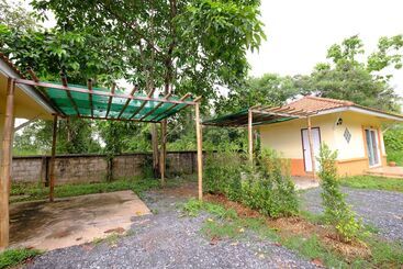 هتل Tamarind Resort