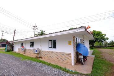 هتل Tamarind Resort