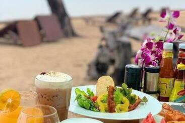 هتل Thiw Son Beach Resort
