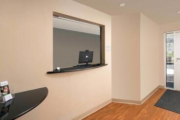 هتل Woodspring Suites San Angelo