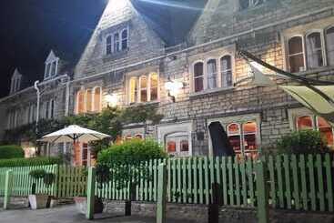 Old Fleece Apartments