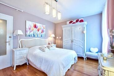 پانسیون Naturalbnb   Chambres D Hôtes Au Calme Avec Clim   Parking Gratuit Et Sécurisé   Garage Vélos Et Mot
