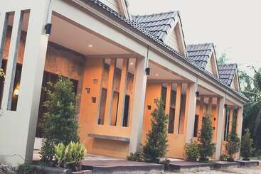 پانسیون Palm Garden Resort