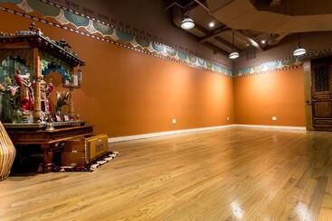 Sanctuary Nyc Retreats