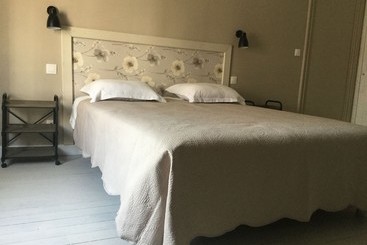 تختخواب و صبحانه Carcassonne Bastide