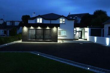 تختخواب و صبحانه Glass Island Ballycastle