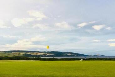 تختخواب و صبحانه Tigh Na Mara Guest House Rosemarkie  Breakfast Optional