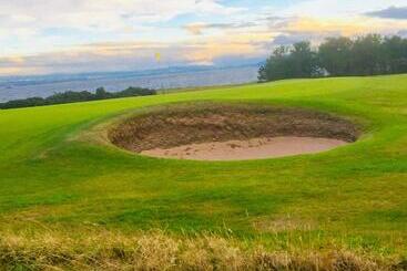 تختخواب و صبحانه Tigh Na Mara Guest House Rosemarkie  Breakfast Optional