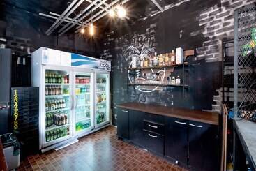 Eclipse Hostel And Bar