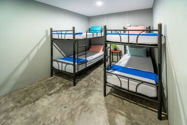 Eclipse Hostel And Bar