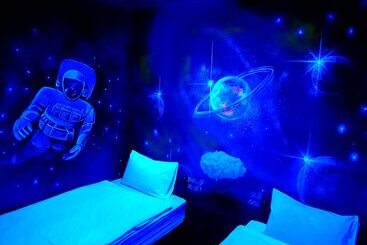 Eclipse Hostel And Bar