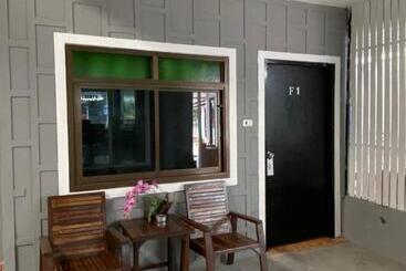 Eclipse Hostel And Bar