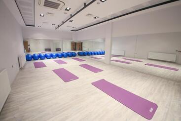 Aymi̇ra Hotel & Spa