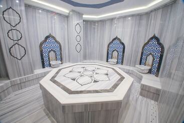 Aymi̇ra Hotel & Spa